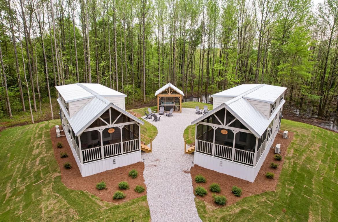 Kelsey 1.0 — two-cabin retreat in the woods